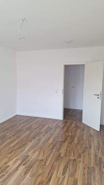 WhatsApp Image 2025-10-18 at 12.41.42 (2).jpeg - 2 Zimmer Etagenwohnung in Chemnitz