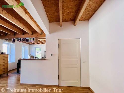 Eingang Badezimmer Hauptwohnung - 