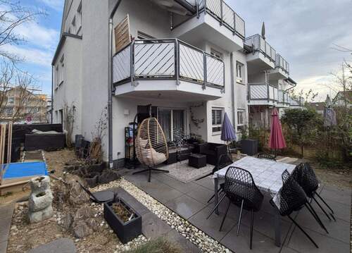 Garten und Terrasse - 3,5 Zimmer Wohnung mit Garten und TG-Stellplatz sucht neue Bewohner