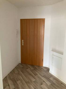 Flur - 2 Zimmer Etagenwohnung zur Miete in Neubrandenburg