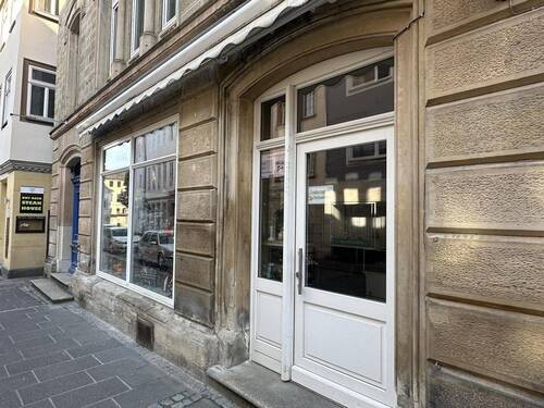 Zugang Gewerbe EG - Gewerbeobjekt (Büro, Produktion, Verkauf) in Coburg zum Kaufen
