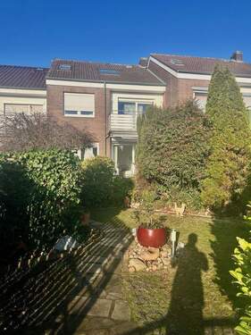 Ansicht hinten - 1 - 6 Zimmer Reihenmittelhaus zum Kaufen in Wunstorf