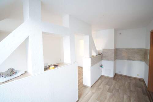 Küche mit Wohnbereich - Etagenwohnung mit 93,00 m&sup2; in Annaberg-Buchholz zur Miete