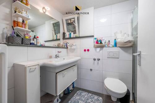 Bad mit Dusche ( 1. OG ) - 