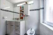 Badezimmer (2. OG) - 