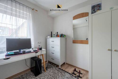 separates Kinderzimmer ( 2. OG ) - 