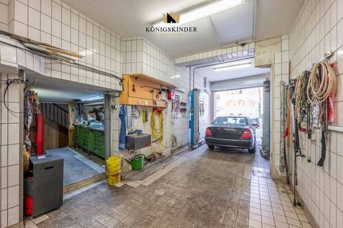 Werkstatt mit Hebebühne - 
