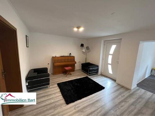Große Diele - 6 Zimmer Einfamilienhaus zum Kaufen in Mettlach / Orscholz