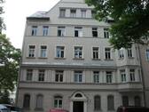 Hauseingang - 1 Zimmer Etagenwohnung zur Miete in Chemnitz