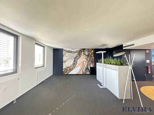 Entree Büro rechte Seite - 