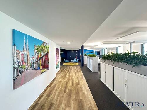 Office - Einziehen & durchstarten auf 2 vollausgestatteten Büroetagen mit Dachterrasse - provisionsfrei!