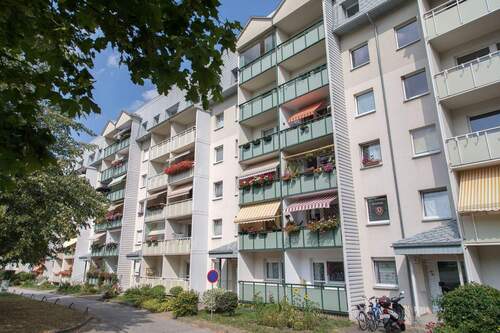 Außenansicht - Etagenwohnung mit 66,90 m&sup2; in Freiberg zur Miete