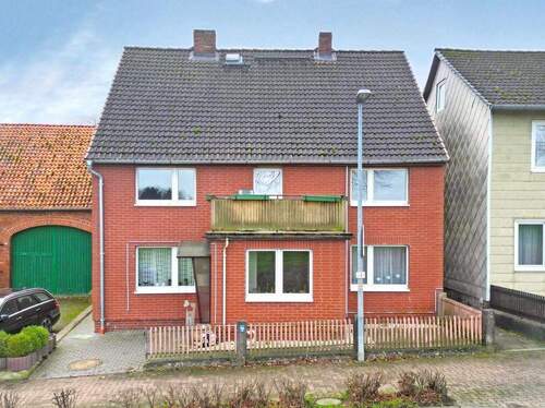 Außenansicht - Ländlich gelegenes Einfamilienhaus mit Anbau & Pool