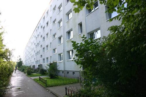 Rahlstedter Str. 17-26 Vorderansicht.jpg - frisch sanierte 3-Raum-Wohnung - 480,00&nbsp;EUR Kaltmiete, ca.&nbsp; 56,30&nbsp;m&sup2;&nbsp;Wohnfl&auml;che