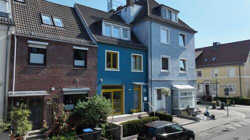 Außenansicht - 6 Zimmer Mehrfamilienhaus, Wohnhaus zum Kaufen in Bremen