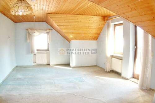 DG Wohnzimmer - 6 Zimmer Einfamilienhaus zum Kaufen in Regensburg