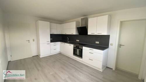 Küche - PERL: GEPFLEGTE 95 M² WOHNUNG MIT BALKON IN TOP LAGE!