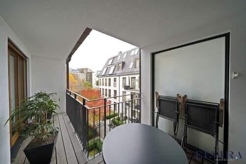 Bild 1 - ELVIRA - Maxvorstadt, Verkauf mit Nießbrauch, exklusive 2-Zimmer-Wohnung mit Balkon in Toplage