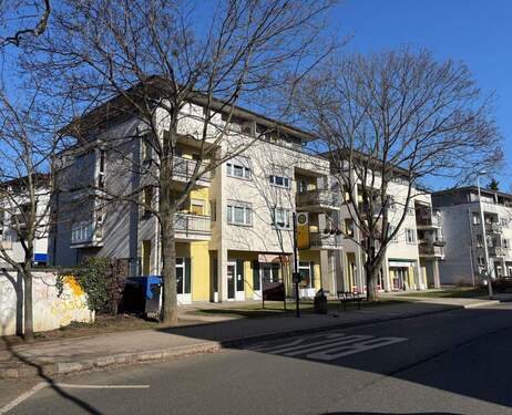 Nordwest-Ansicht - 4 Zimmer Etagenwohnung in Dresden