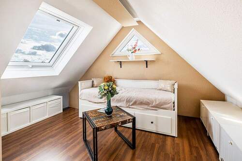 Zimmer im ausgebauten Dachboden - 