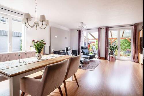 Wohn- und Essbereich - Doppelhaushälfte mit 110,00 m² in Berlin zum Kaufen