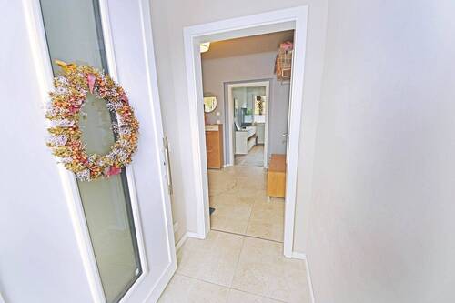 Windfang im EG - 4 Zimmer Doppelhaushälfte in Dessau-Roßlau