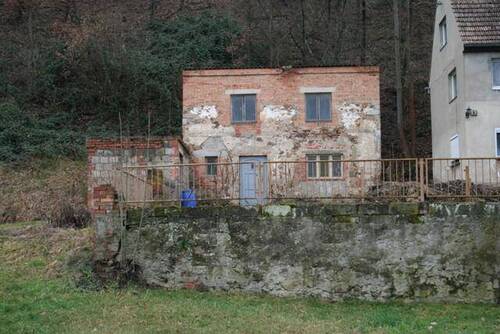 extra Gebäude - Einfamilienhaus mit 132,00 m² in Hirschstein zum Kaufen