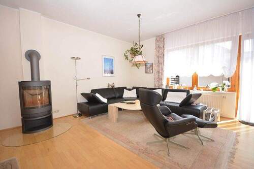 Kamin - Mehrfamilienhaus, Wohnhaus mit 202,00 m² in Bornheim zum Kaufen