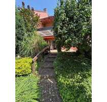 *Hainburg* Reihenendhaus mit Garage in Feldrandlage