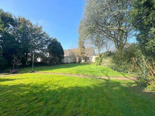 Großer, grüner Garten - 4 Zimmer Doppelhaushälfte in Rellingen / Egenbüttel