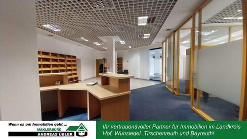 Anmeldung - 4 Zimmer Büro in Selb
