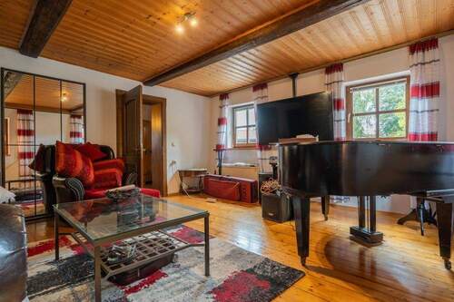 Wohnzimmer (2) - 6 Zimmer Einfamilienhaus in Ortenburg