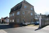 rechte Gibelansicht - 8 Zimmer Mehrfamilienhaus, Wohnhaus in Lommatzsch