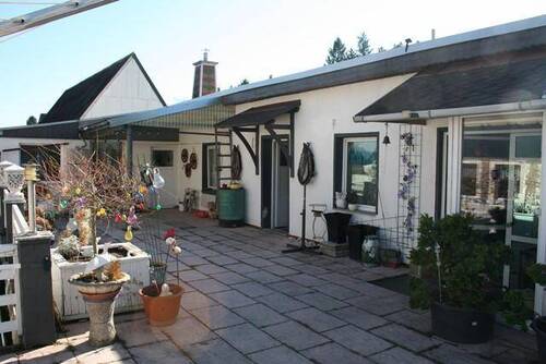 Seitengebäude OG mit Terrasse - 