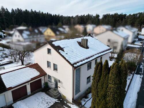 Vogelperspektive Straßenansicht - 8 Zimmer Mehrfamilienhaus, Wohnhaus in Bodenwöhr