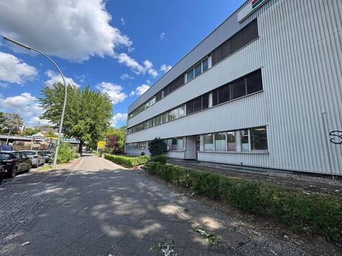 Geäudeansicht - Büro-Praxisfläche in Berlin - 9.760,00 EUR Kaltmiete,