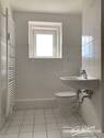 Bad mit Dusche - 