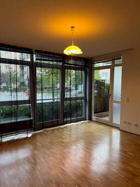 Wohnzimmer.jpg - Ganz nah der Müggelspree - helle 2-Zi-Whg mit Terrasse im EG zum Bezug, 74 m²
