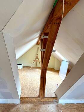 Dachboden 2 - 