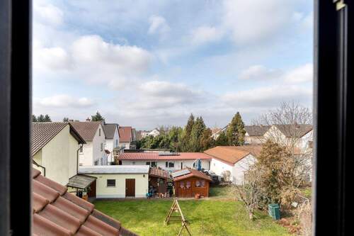 Ausblick aus dem Dachgeschoss.jpg - 