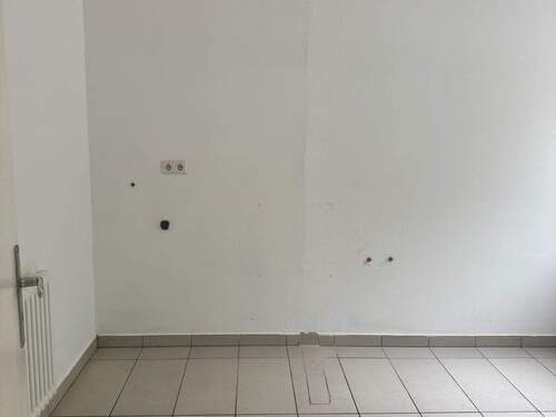 Hinterer Raum mit Trockenbauwänden - 