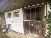 Pferdestall mit 2 Boxen - 