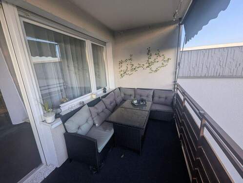 Balkon1/2 - 3 Zimmer Etagenwohnung zum Kaufen in Fellbach