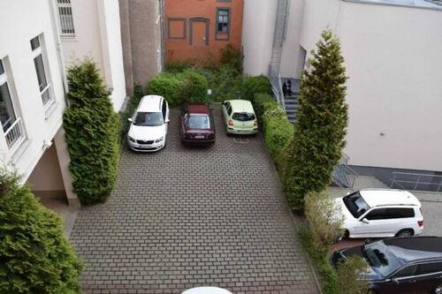 Parkplatz - 4 Zimmer Einfamilienhaus in Gotha