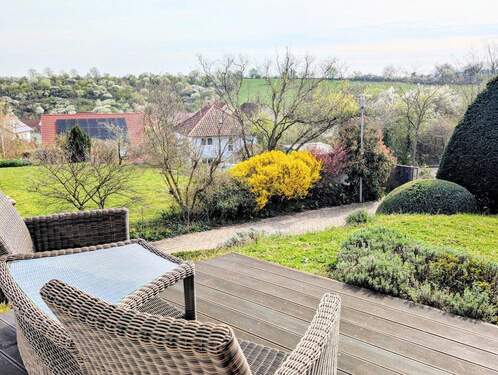 Blick von der Holzterrasse - 