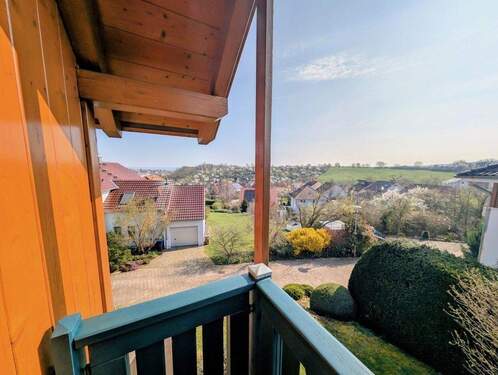 Weitblick vom Balkon zur Stadt - 