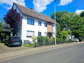 Hausansicht - 6 Zimmer Mehrfamilienhaus, Wohnhaus zum Kaufen in Solingen