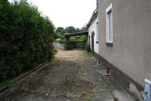 Zufahrt - Mehrfamilienhaus, Wohnhaus mit 260,00 m&sup2; in Bad Liebenwerda zum Kaufen