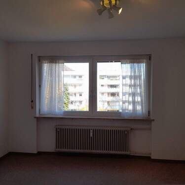 Schlafzimmer - 2 Zimmer Etagenwohnung zur Miete in Bad Reichenhall