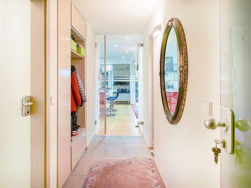 Diele EG - 8 Zimmer Mehrfamilienhaus, Wohnhaus in Pfinztal / Berghausen